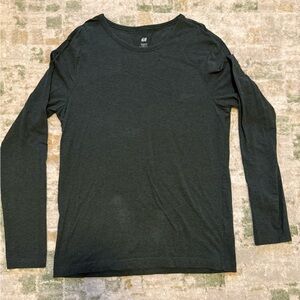 H&M Men's Charcoal Long Sleeve Tee